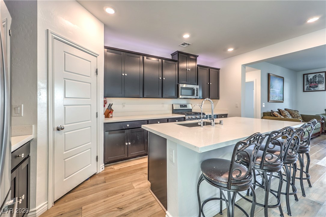 4404 Contour Bend Avenue