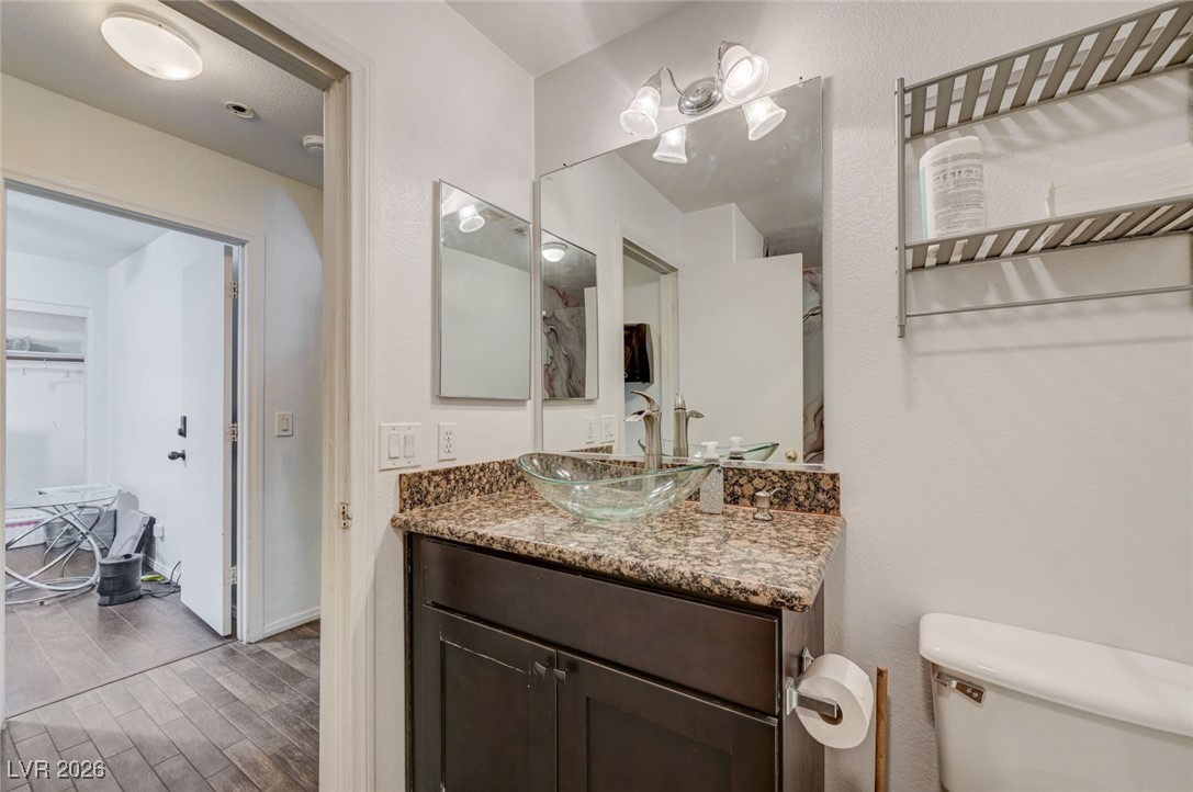 8121 Jade Harbor Court