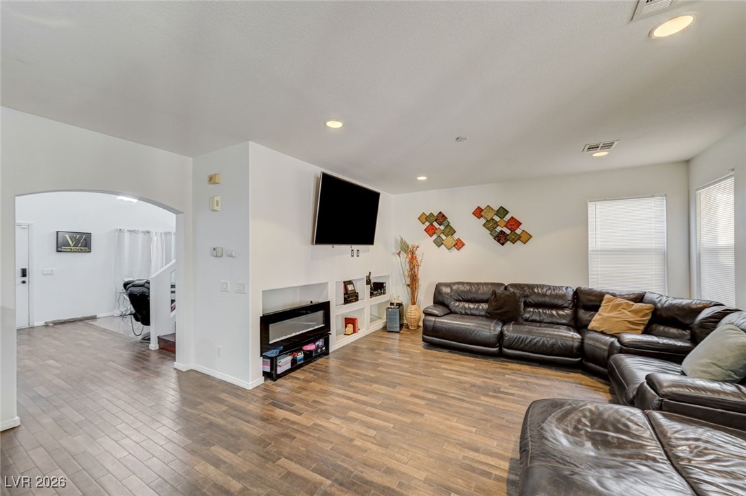 8121 Jade Harbor Court