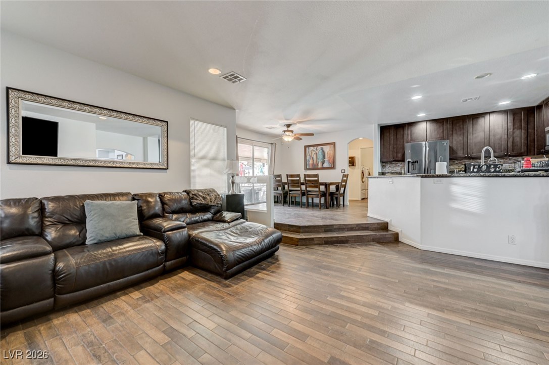 8121 Jade Harbor Court