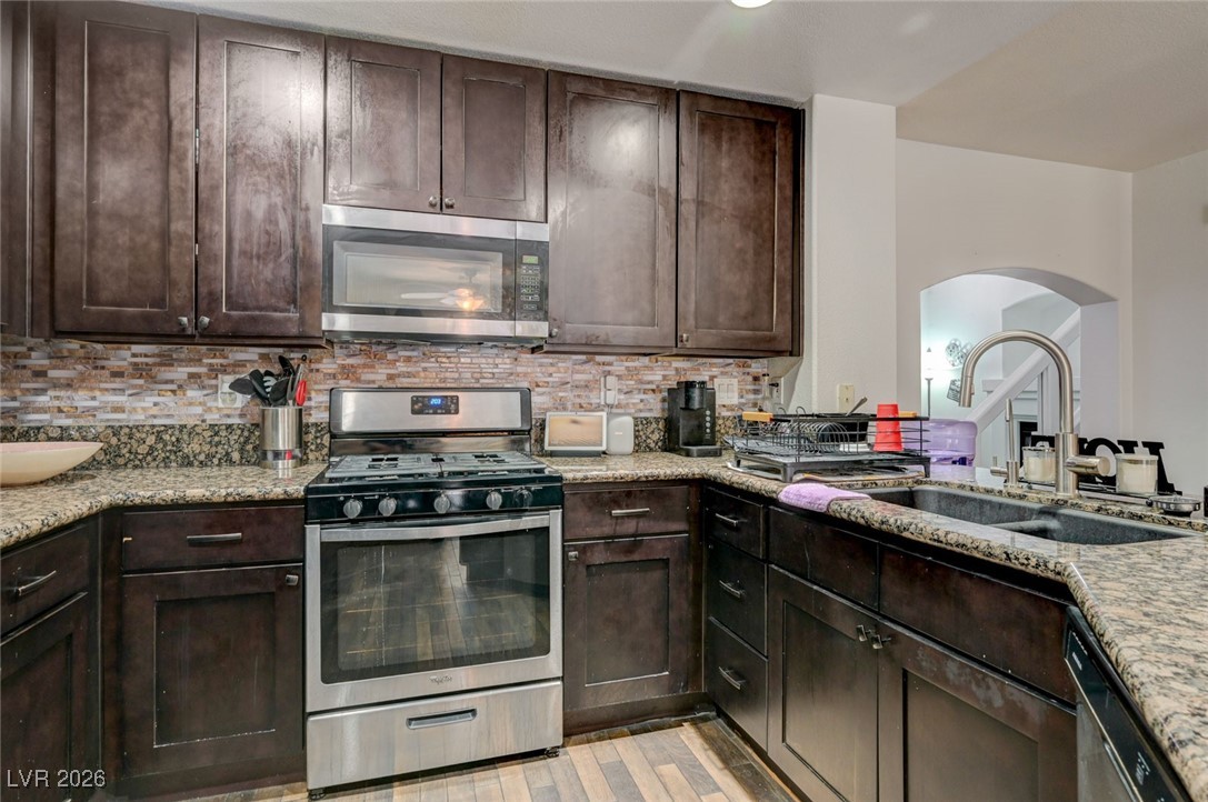 8121 Jade Harbor Court