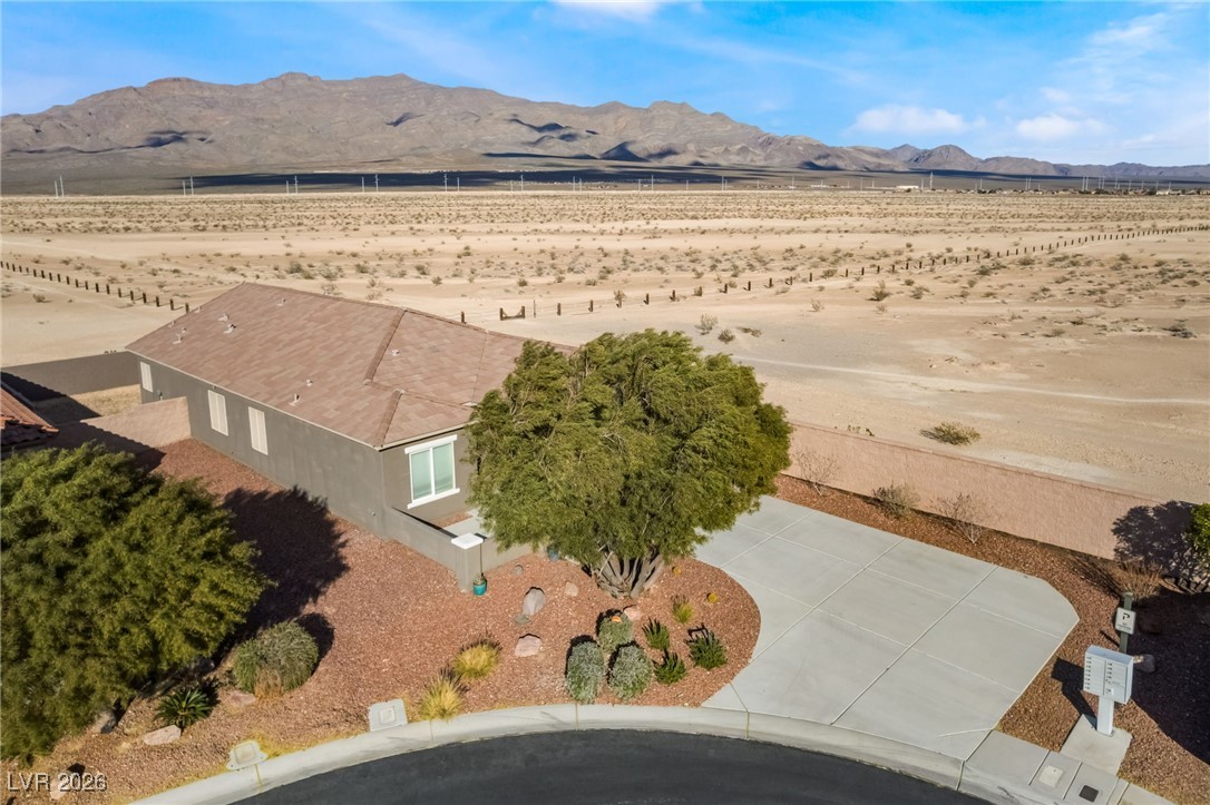 6804 Woodland Vase Court
