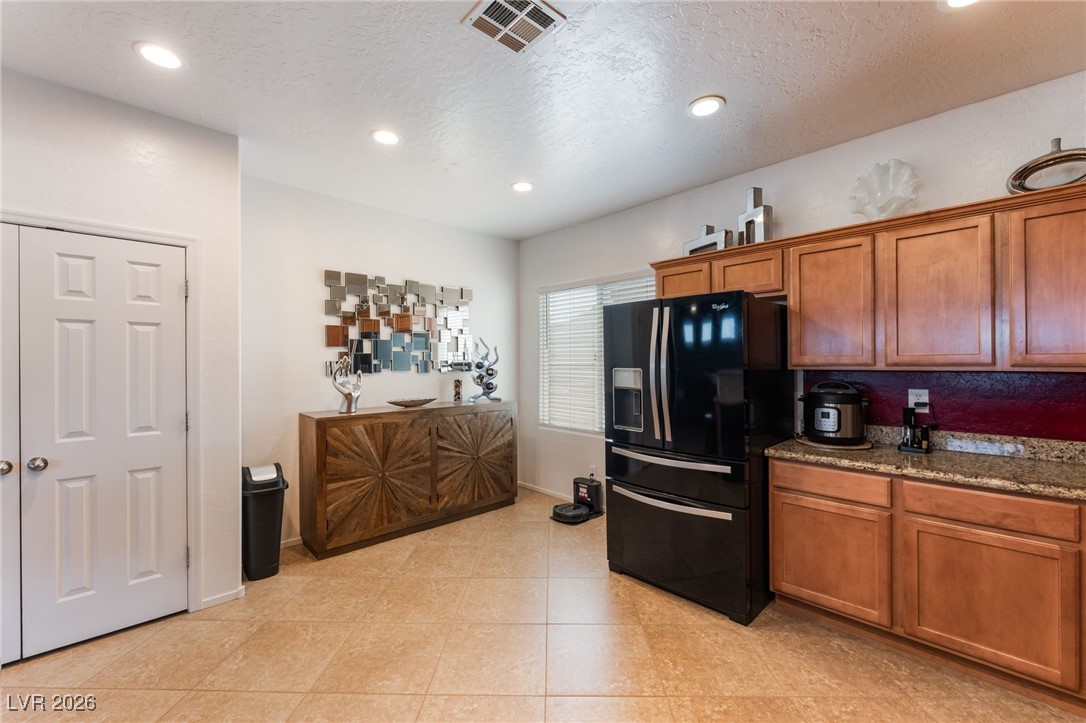 6804 Woodland Vase Court