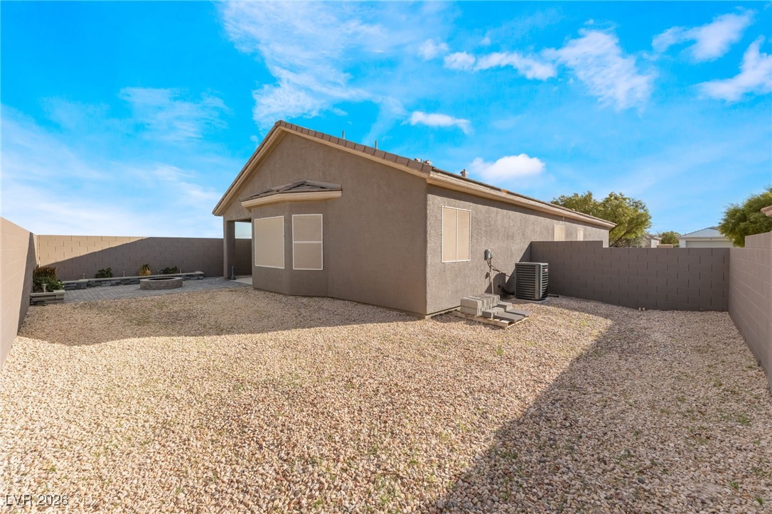 6804 Woodland Vase Court