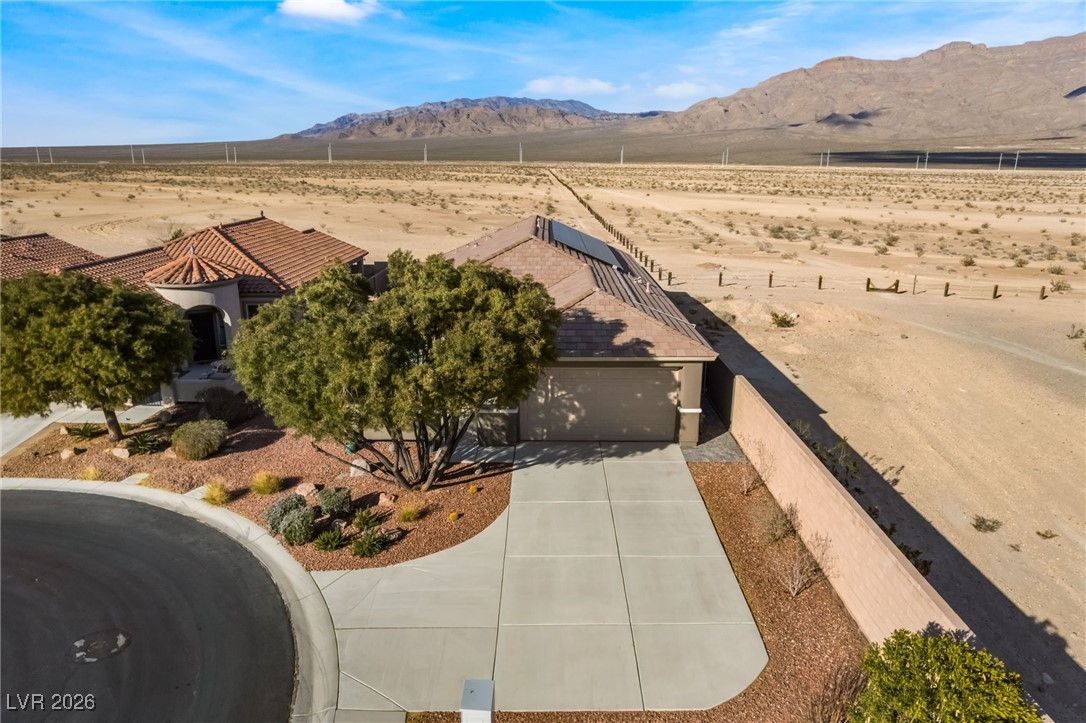 6804 Woodland Vase Court
