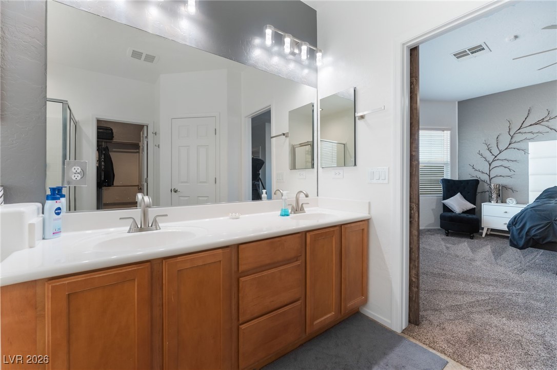6804 Woodland Vase Court