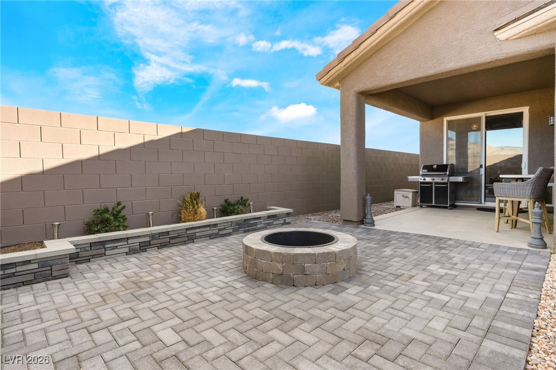 6804 Woodland Vase Court