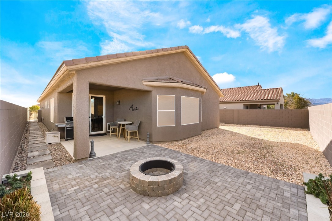 6804 Woodland Vase Court