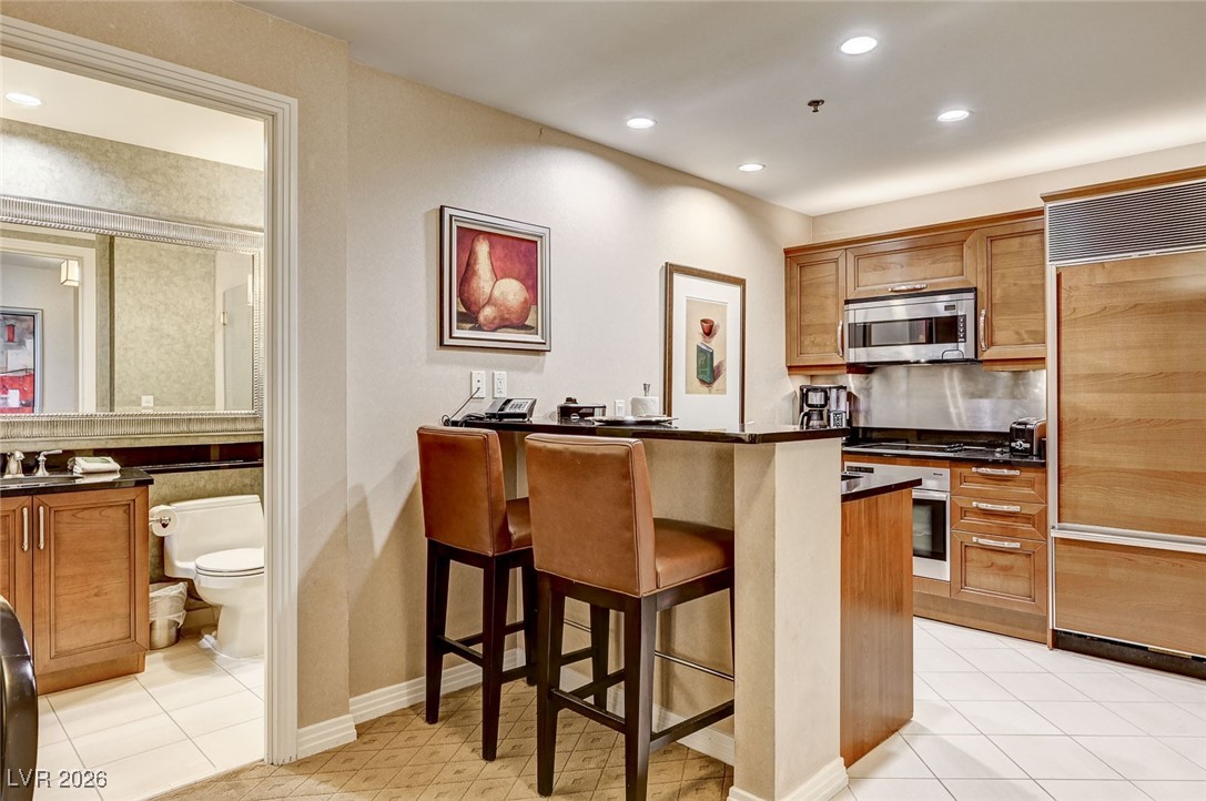 135 East Harmon Avenue 2721