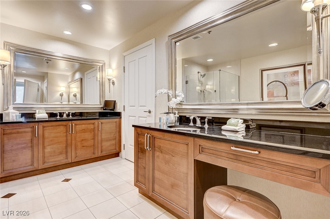 135 East Harmon Avenue 2721