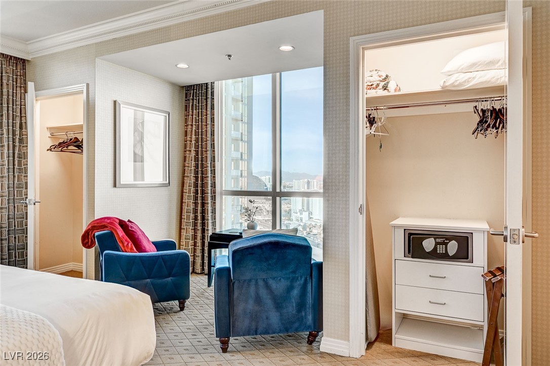 135 East Harmon Avenue 2721