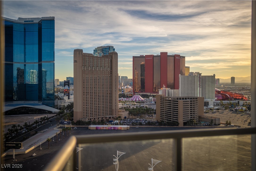 200 West Sahara Avenue 2204