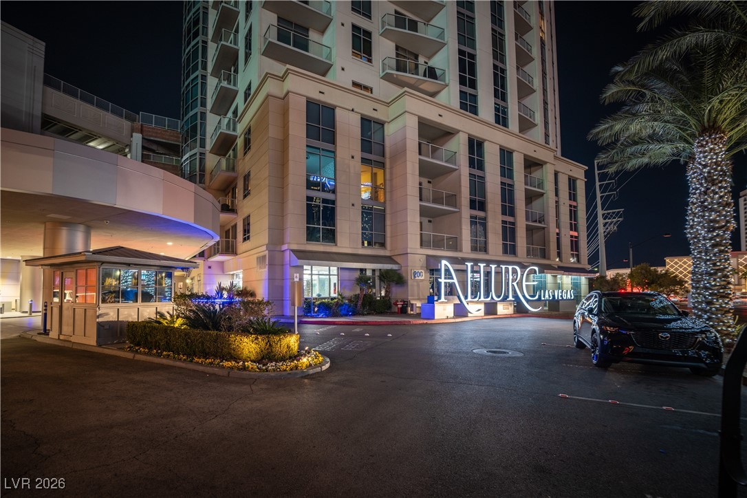 200 West Sahara Avenue 2204