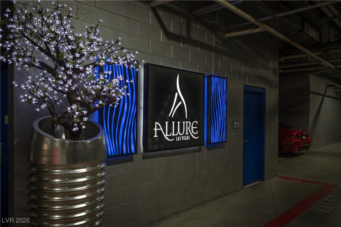 200 West Sahara Avenue 2204