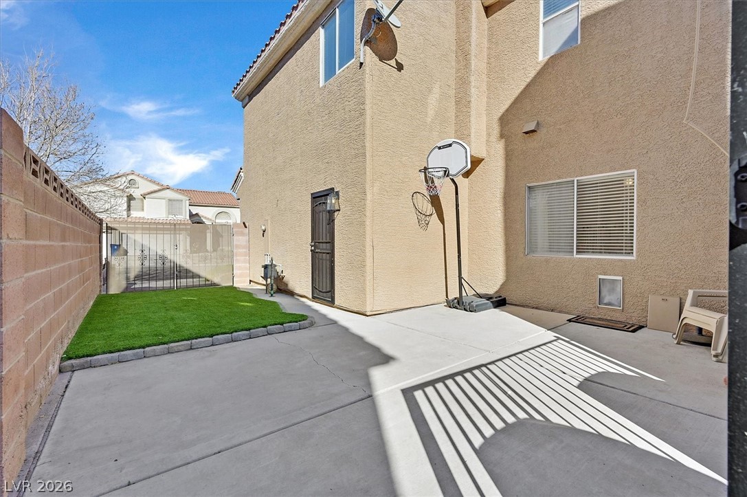 1555 Darryl Avenue