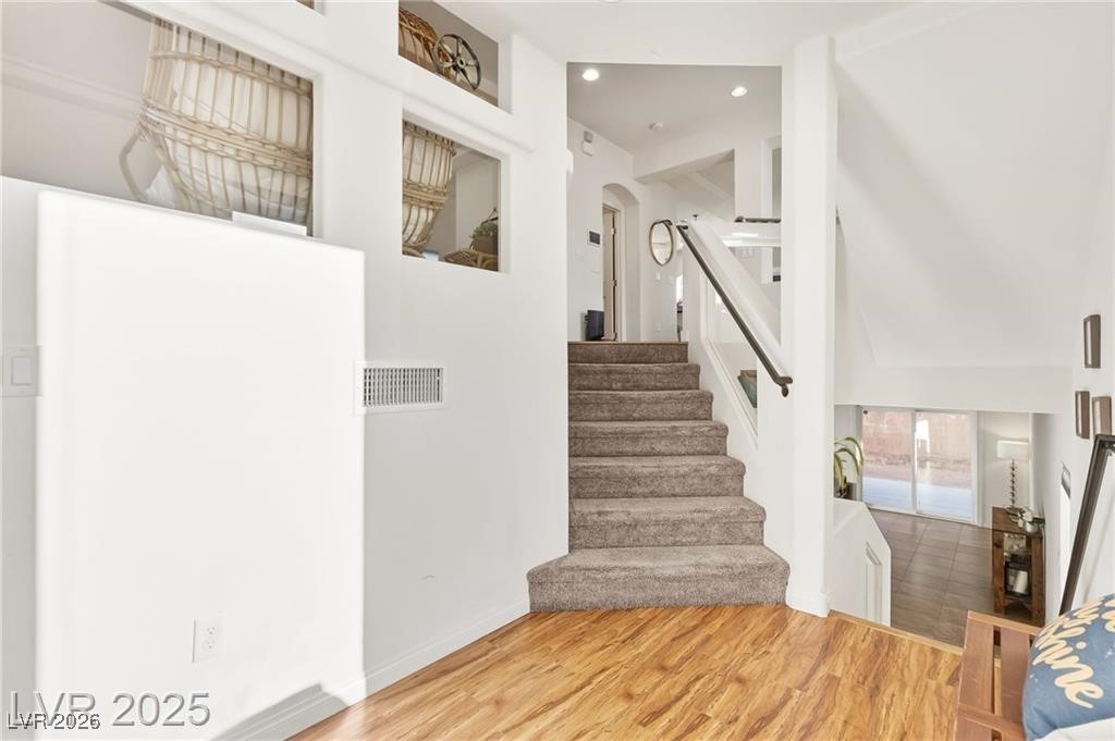 5345 Tartan Hill Avenue