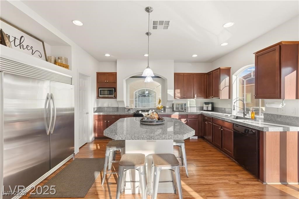 5345 Tartan Hill Avenue