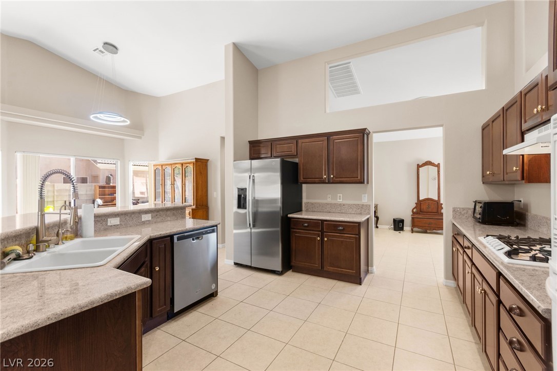 6680 Alpine Brooks Avenue