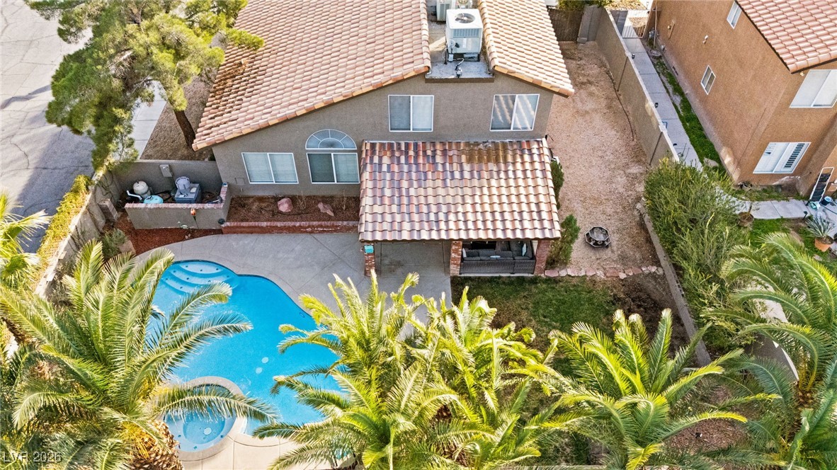 2570 Hummingbird Hill Avenue