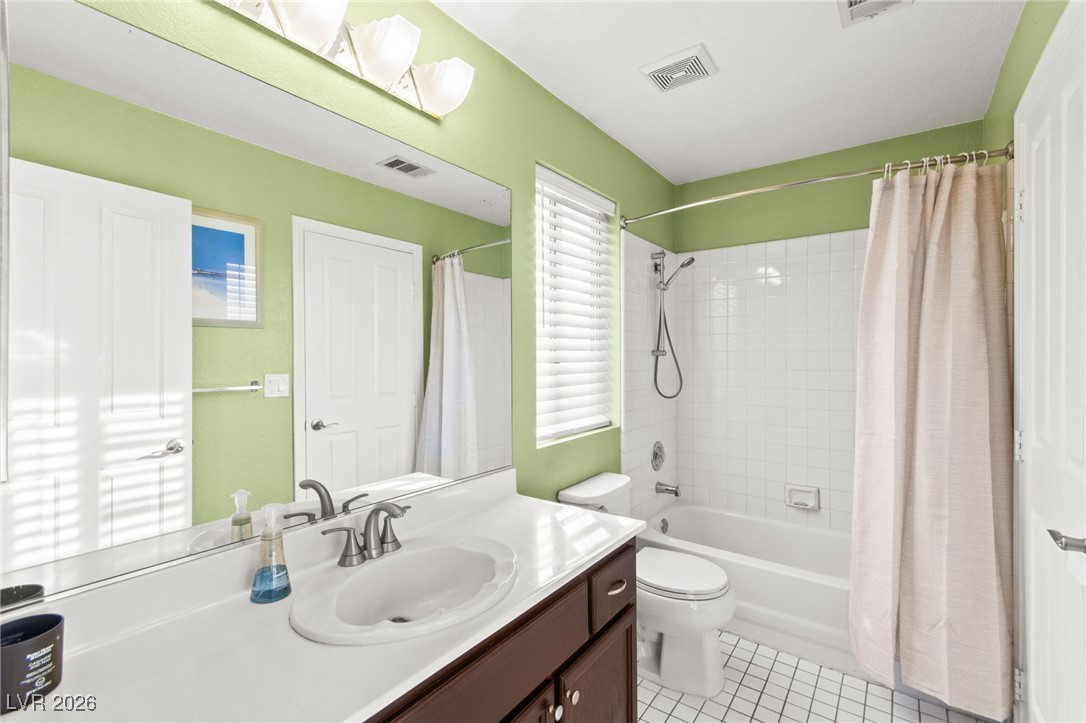 2570 Hummingbird Hill Avenue