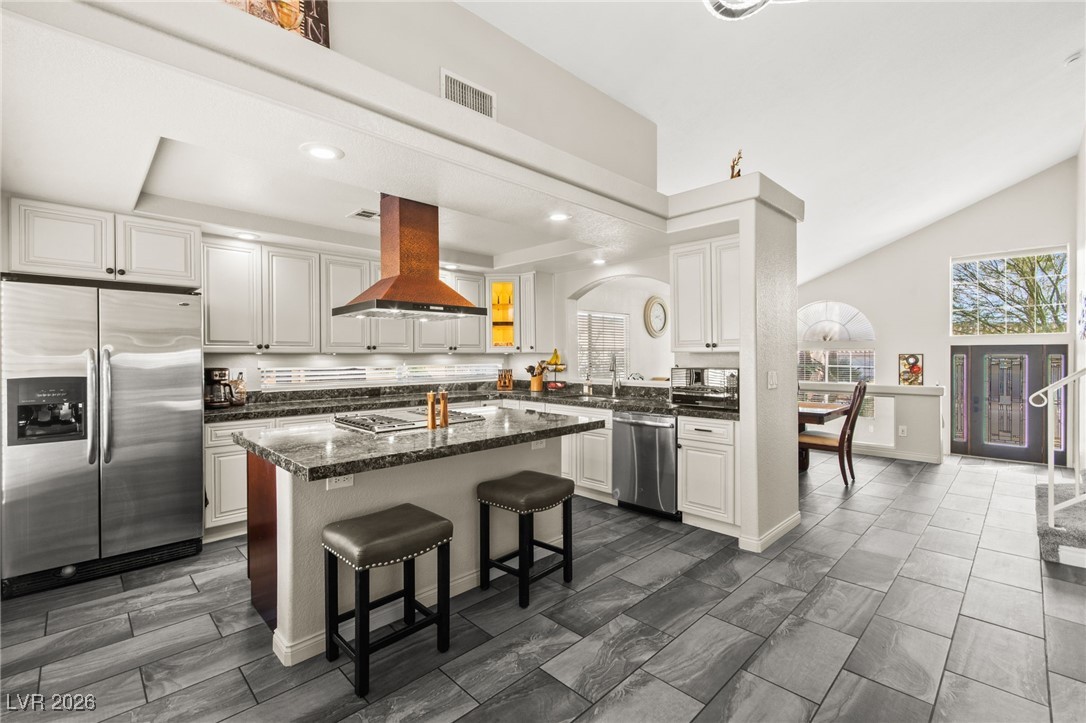 2570 Hummingbird Hill Avenue