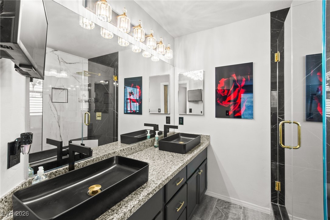 2570 Hummingbird Hill Avenue