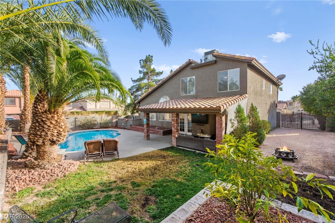 2570 Hummingbird Hill Avenue