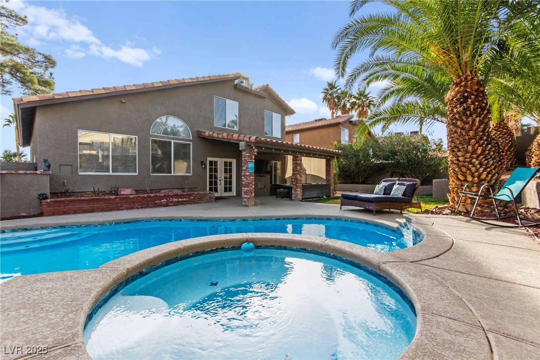 2570 Hummingbird Hill Avenue