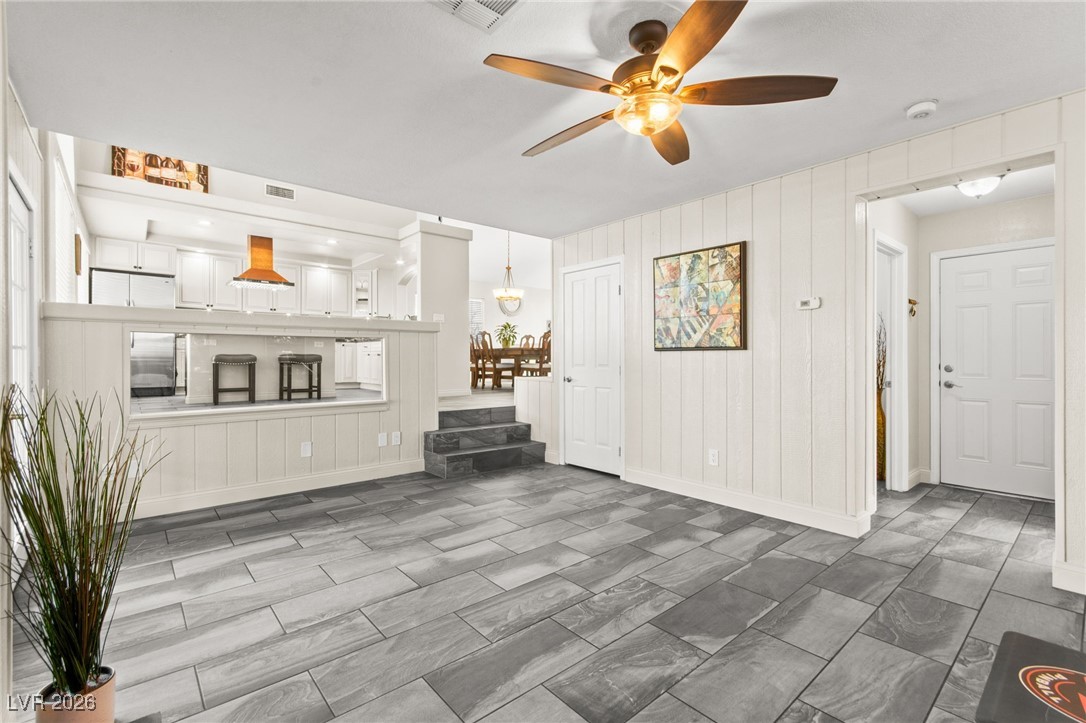 2570 Hummingbird Hill Avenue