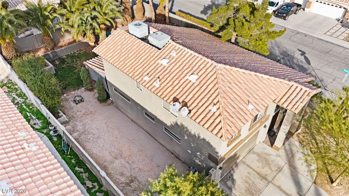 2570 Hummingbird Hill Avenue