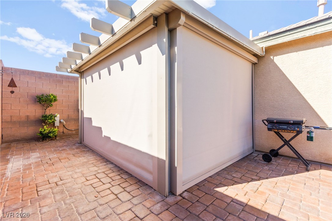 10241 Pine Ridge Peak Avenue