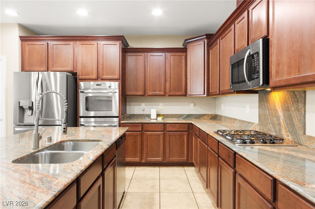 10241 Pine Ridge Peak Avenue