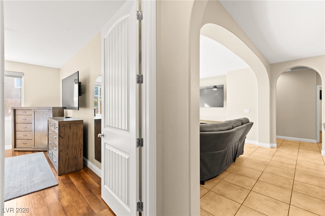 10241 Pine Ridge Peak Avenue