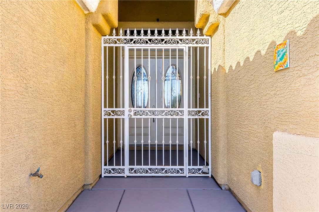 5917 Coral Flat Street