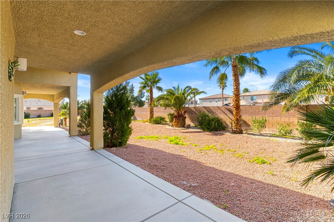 5917 Coral Flat Street