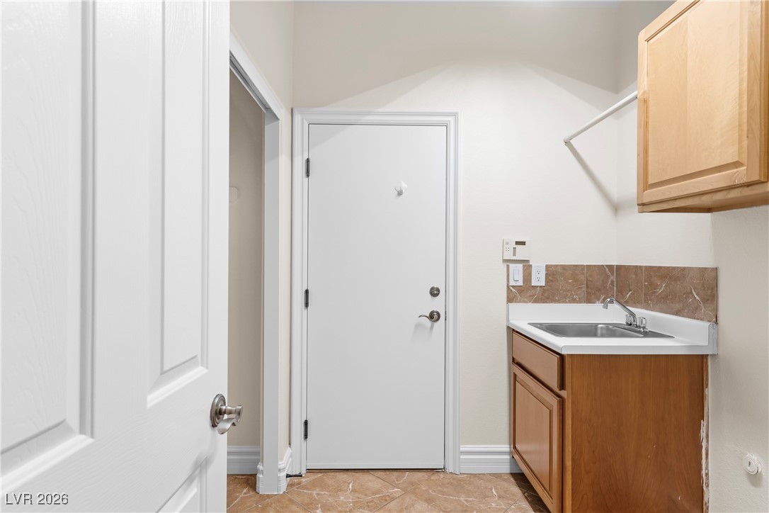 5917 Coral Flat Street