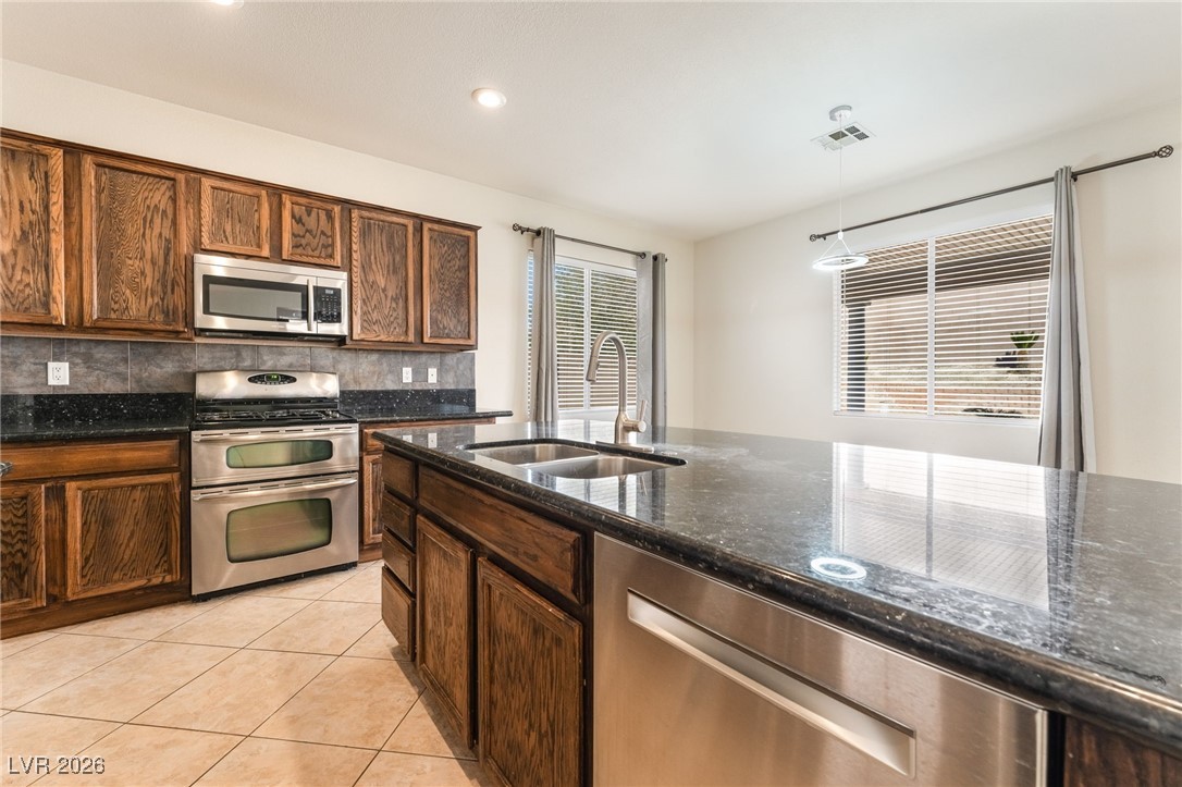 3826 Discovery Creek Avenue