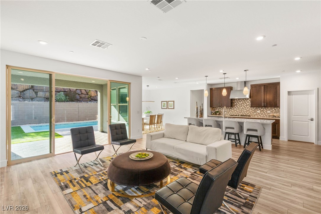 1989 Regal Bluff Drive