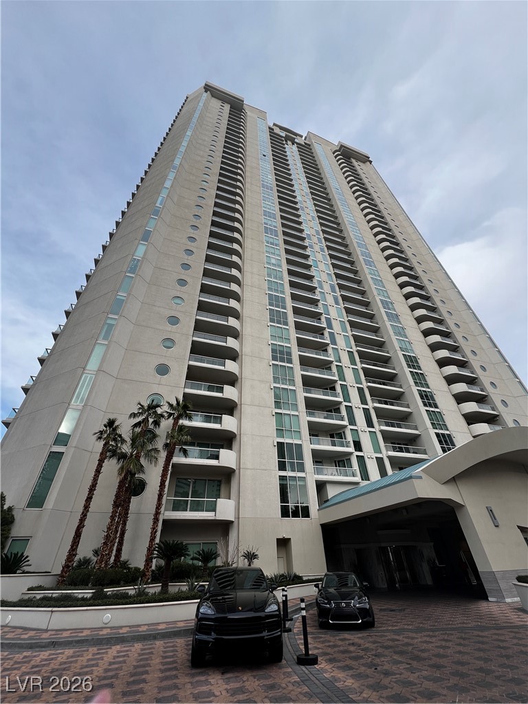 2777 Paradise Road 904