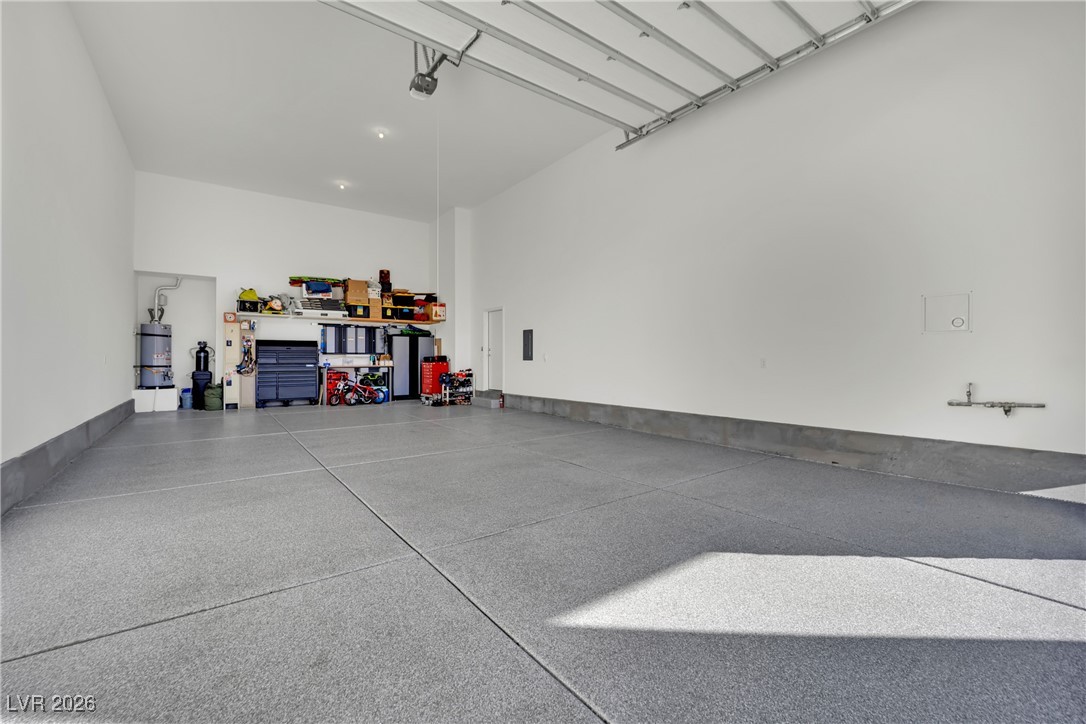 6094 Amelia Pointe Street