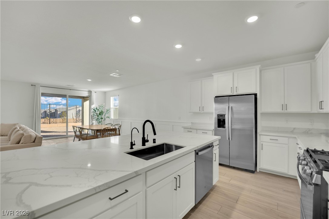 6094 Amelia Pointe Street