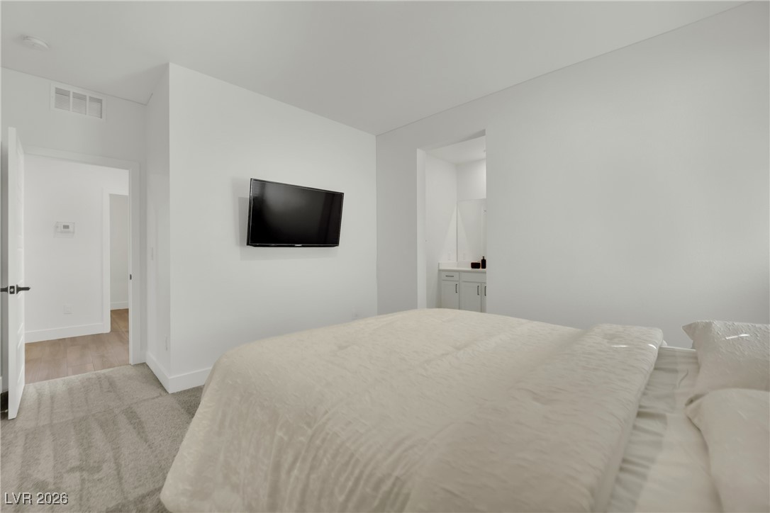 6094 Amelia Pointe Street