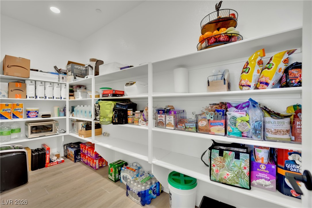 6094 Amelia Pointe Street