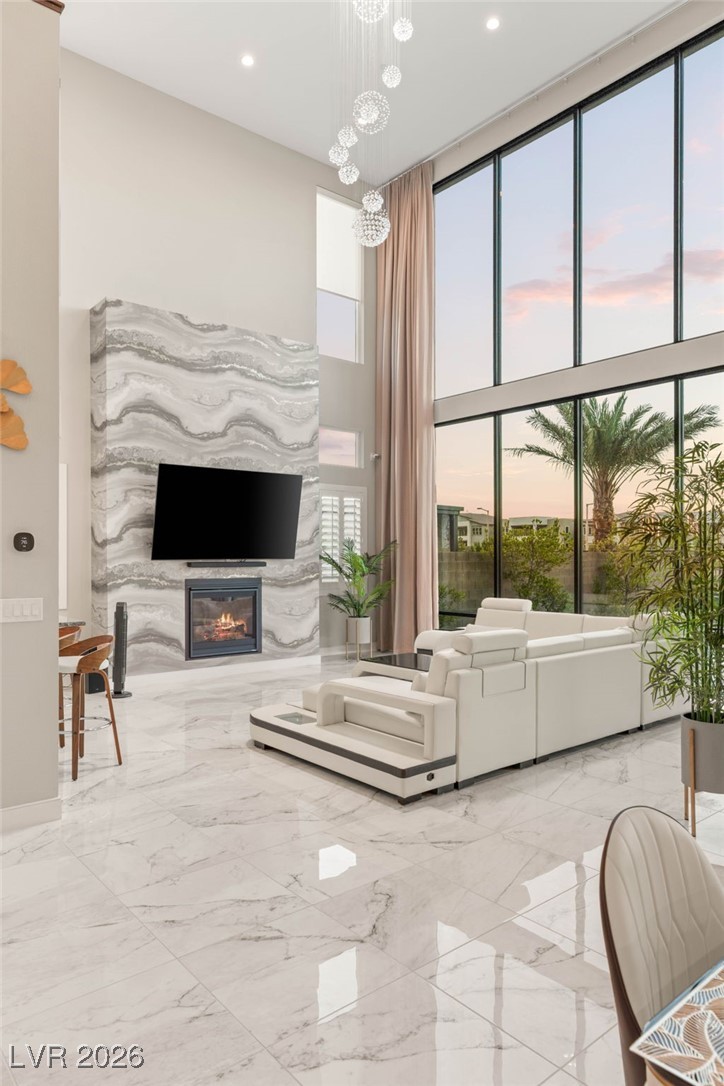 5201 Fading Sunset Drive