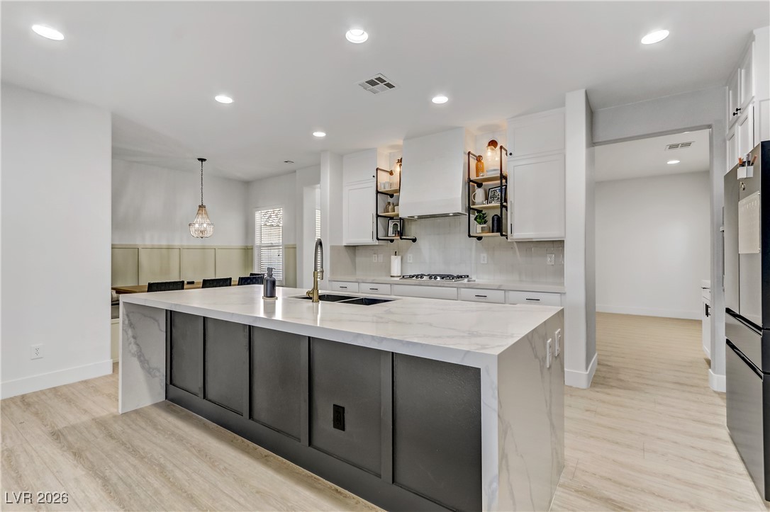 2835 Strathallan Avenue