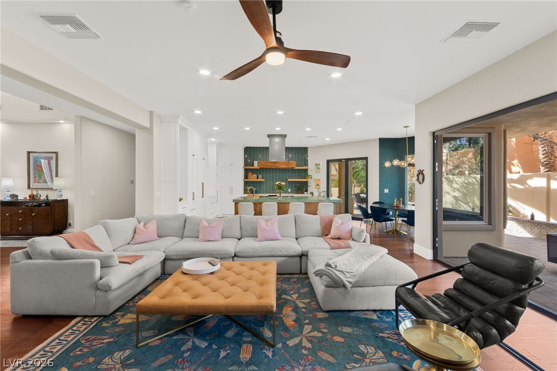 9204 White Tail Drive