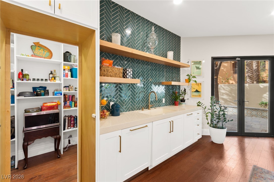 9204 White Tail Drive