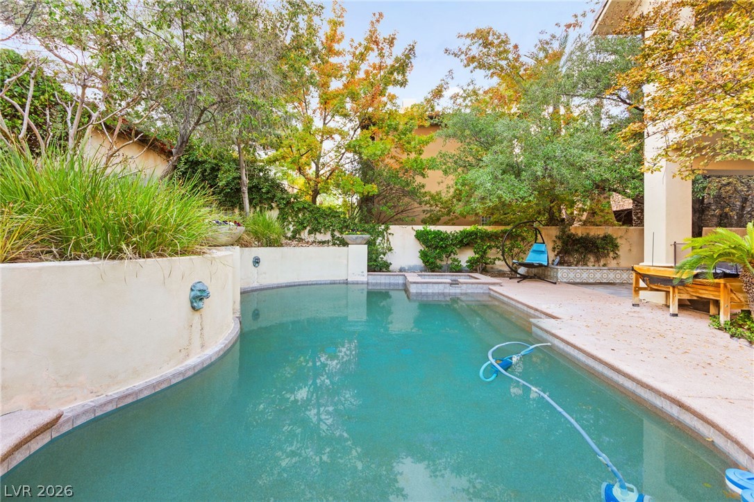 9204 White Tail Drive