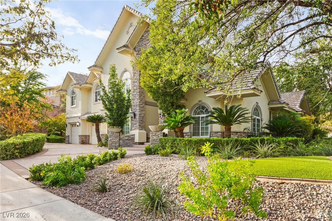 9204 White Tail Drive