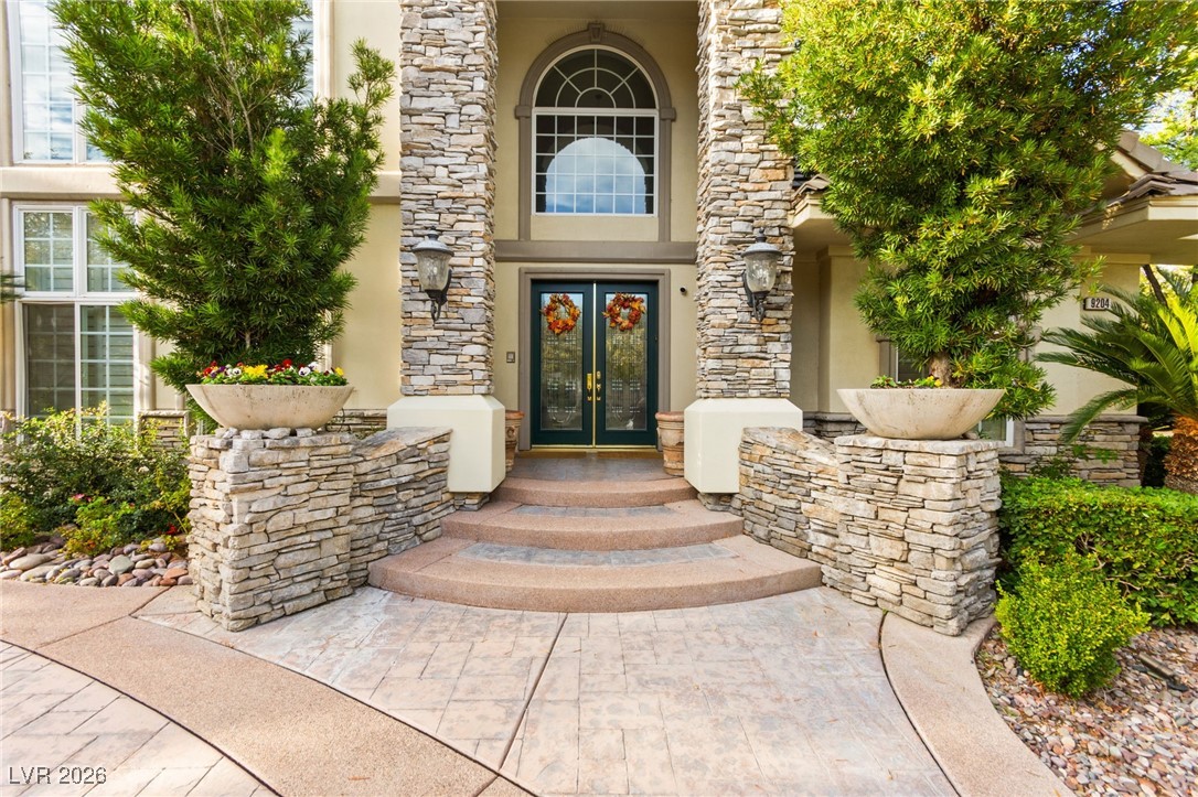 9204 White Tail Drive